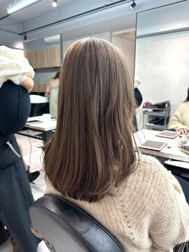 ルネ 北千住(Renee) レトロガーリー_オリーブベージュ_ワンホンヘア