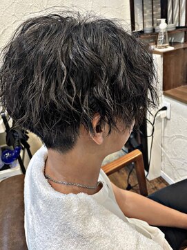 バサラ(basara) ツイストスパイラルパーマセンターパート波巻きスパイラルパーマ