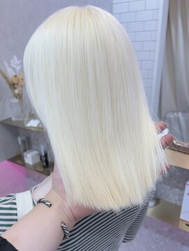 ロンド レア 天神大名店(Lond Le’a) ダブルカラーミルクティーベージュカラーケアブリーチ韓国ボブ