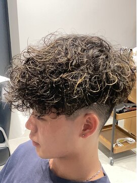グルーマーズトウキョウ 渋谷店(GROOMER/S TOKYO) ハイライトスペインカール