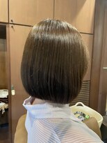 穀雨(Kokuu)&nbsp;ボブ×オリーブカラー