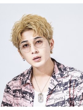 オーシャントーキョー シブヤジンナン(OCEAN TOKYO shibuya JINNAN) ハイトーン金髪ベリショボックススパイキーショート