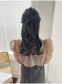 お呼ばれヘアアレンジウェーブロング立体リボンヘアー