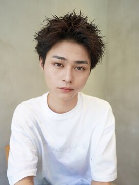 ニコ トウキョウ ロジック(nico TOKYO Logic) 黒髪スパイキーショートアップバンクスーツ社会人20代30代