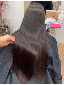 ヌエン 渋谷(NU/EN) 渋谷縮毛矯正×髪質改善ヘアで絹髪!秋カラーと合わせて相性◎