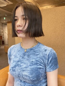 ルノ(RUNO) ぱつっとボブ・ショート/タッセルボブ/くびれ/20代/ぱっつん