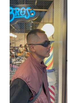 バーバーブロス 長堀店(BARBER BROS) 【BarBerBROS】スキンフェード　バズカット　坊主