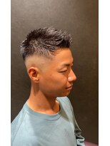 リレーションメンズヘアー(RELATION MEN'S HAIR)&nbsp;ツイストパーマツーブロックフェードカット髪型 メンズ