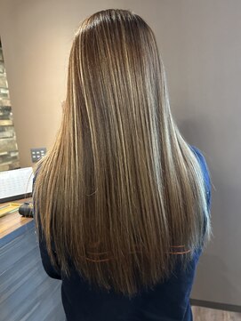 ミスター(Mr,) 艶髪ストレート