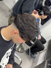 グルーマーズトウキョウ(GROOMER/S TOKYO)&nbsp;メンズ/刈り上げセンターパート/リバースセンターパート