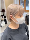 ミルクティーベージュカラータッセルボブ切りっぱなしボブ渋谷