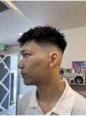 スキンフェードフレンチクロップスタイル