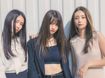 youres hair 髪質改善トリートメント&ヘッドスパ／縮毛矯正　仙台店の写真/顔周りレイヤーカット・前髪カットで小顔見せ☆ミリ単位までこだわる似合わせカットが大人気！