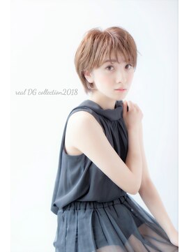 リアル デザインギャラリー(rёal D.G) ザクザク束感が遊び心たっぷりのアレンジショート。