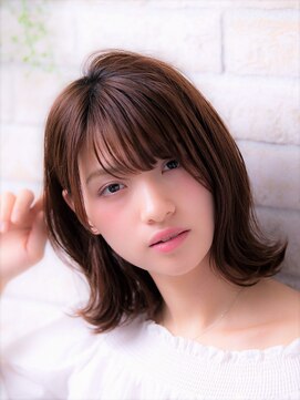 ソア 武蔵小杉(SOAR) 夏はインナーカラーとスパイラルパーマのセンシュアルショート