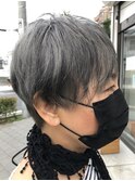 刈り上げ　アシメ　グレー
