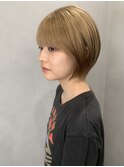 前下りショート/ブロンドベージュ/ブリーチ一回/透明感カラー