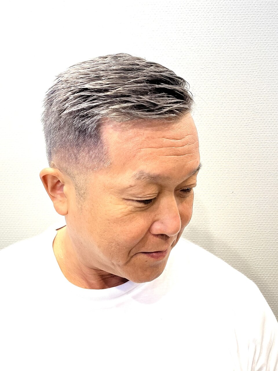 シルバーアッシュ/七三分け/ナチュラル/ツーブロック/人気：L171244696