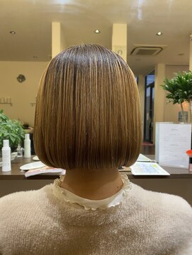 ヘアープレイスカム(CAM) 酸性ストレートカット