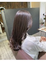 インス(ensue)&nbsp;くびれヘルシースタイルふんわりカールラベンダーアッシュ