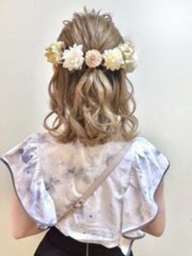 ディア(.eer) ミディアム // ふわふわハーフアップ