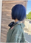 ボブヘア×ネイビーブルー