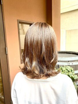 ココカラヘアー ニコ(cococara hair nico) レイヤー/後れ毛/グレージュ/透明感/顔周りカット