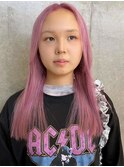 エッジーピンク 顔周りレイヤー ストレート ロングヘア