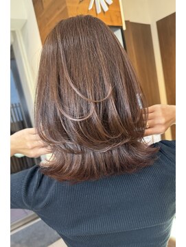 マティス 表参道(matiz) レイヤーカット×外ハネミディアムくびれレイヤー