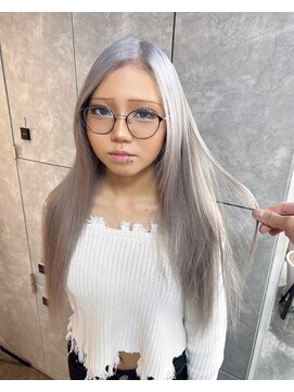ガルボヘアー 心斎橋店(garbohair) 初めてでも挑戦しやすい寒色提案ハイトーンシルバーカラー