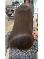 エラ(Ella)&nbsp;自然な艶が蘇る髪質改善トリートメント