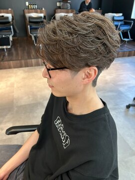 シーフ 千葉(Cyf) メンズ韓国ヘア/フェザーパーマ/メンズウルフ/関祐翔