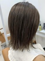 コンティロミー(CONTI ROMMY.)&nbsp;本厚木◎くびれウルフ細めハイライトアッシュ白髪ぼかし髪質改善