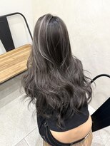 ジゼル(gisele)&nbsp;【大人デザイン】ハイライト×ホワイトシルバー×10～40代