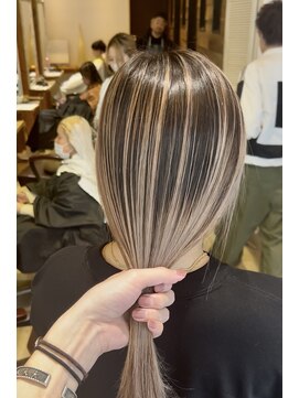 ラグーン(LAGOON) バレイヤージュグレージュハイライトダブルカラーケアブリーチ