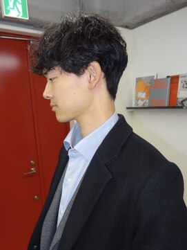 ヌーヴ(Nu:v) メンズカットパーマ