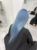 ナナ(NANA) レイヤーカット/ウルフカット/ホワイトブロンド/外ハネボブ/美髪