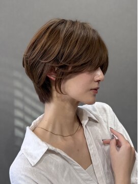 エオン(eon) くびれボブ【eon】大人女性、白髪染め、ハイライト、マイナス6歳