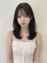 リビンバイアフロート(Livin by afloat)&nbsp;韓国風ミディアムレイヤー/大人韓国ヘア/ワンホンヘア
