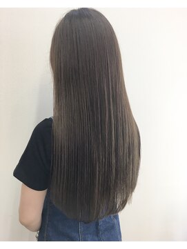 フレアジェネラス(FLEAR generous) 【エアリーグレージュ×ハイ透明感カラー】 柳本麻守