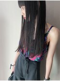 美髪切りっぱなしロングヘア