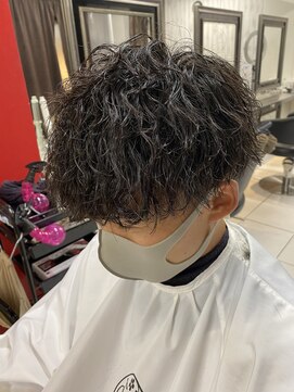 アイズ 海老名(AIZU) 波巻きスパイラルパーマツイストスパイラルパーマメンズマッシュ