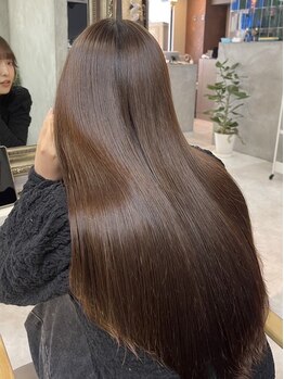 クロムス 梅田茶屋町店(clomus)の写真/【うる艶×自然でナチュラル】つい触れたくなる柔らかいヘアに◇酸性ストレートが人気！ケアプロ/髪質改善