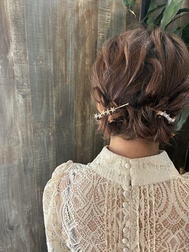 ユニコヘア(unico hair) ふわふわツインアレンジ