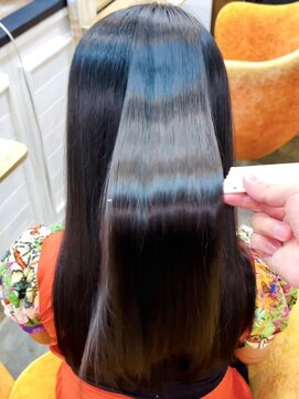 サロウィン 那覇店(SALOWIN) ダークアッシュココアベージュマロンベージュフェミニンロング