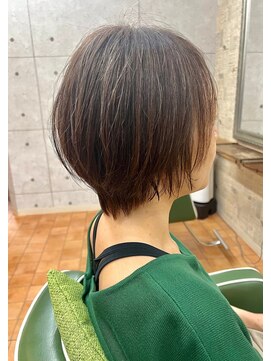 ベルナ(BELUNA) 【ボリュームを出したい方必見】BELUNA ショートボブ☆