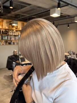 レオン(Re:ON) ミルクティーベージュ!