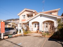 小笠原美容室の雰囲気（東武伊勢崎線｢花崎｣駅より徒歩15分駐車場2台あり）