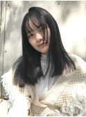 シンプルなラインを楽しむhair