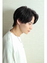 ゴッソ(gosso)&nbsp;ナチュラルセンターパート　ツーブロック　スパイラル